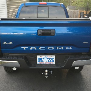 Tailgate inserts