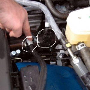 Showing which fuel line to connect to
