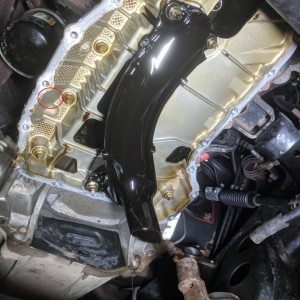 Oil Pan fitting location