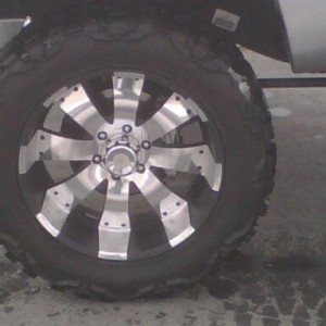 07 double cab silver 6" lift