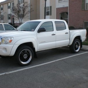 20" Demoda DF1's wrapped with Falken 265/50R20