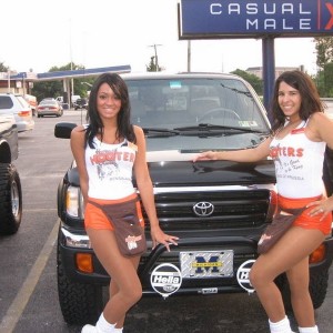 philly hooters