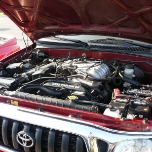 Engine bay shot (v6, 5VZ)