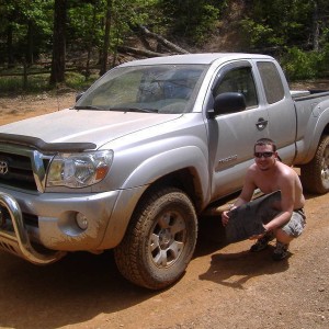 carnage..........i killed my mud flap on the big ass rock!!!