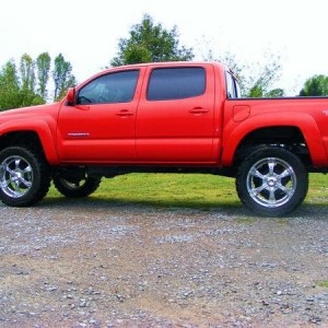 07 Tacoma 33's