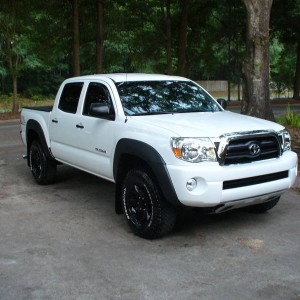 2008 White Tacoma Double Cab 002