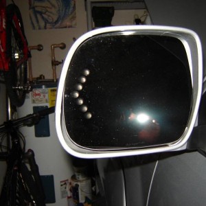 Muth heated and signal mirrors
