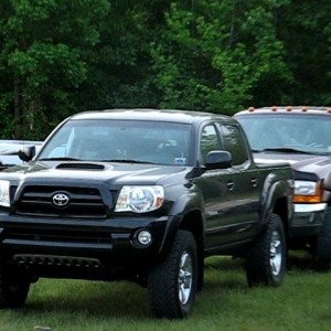 3 lift 285 tires