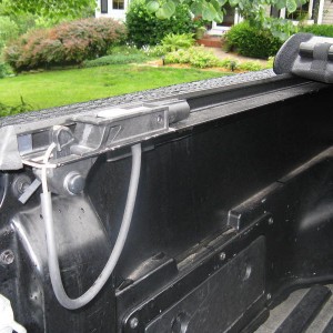 Lund Tonneau Cover
