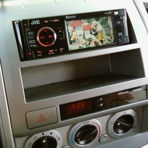 JVC DVD/CD/BLUETOOTH HEADUNIT
