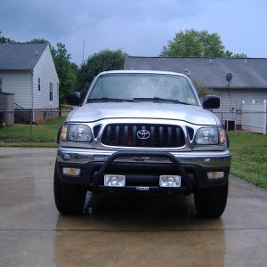frontal shot......gonna keep the safari bar for a little while.