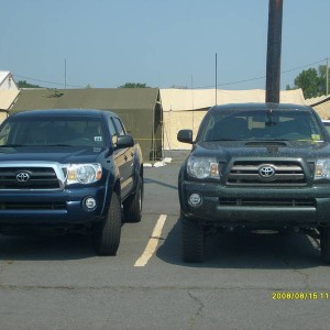 mine beside a stock DC sr5 prerunner