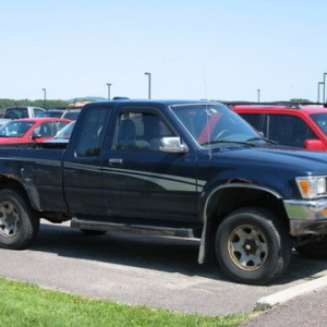 95 Toyota 4WD SR5 Pickup