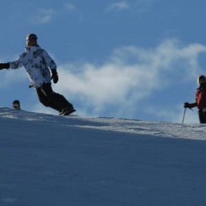 Snowboarding 3 (Snowbunny back right)