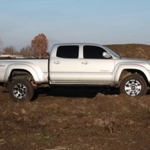 Tacoma_in_mud_18_