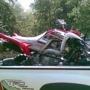 Gurlfriends Quad Raptor 700 SE 08