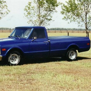 1st truck 72' Chevy