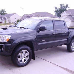 08 with Chrome wheels