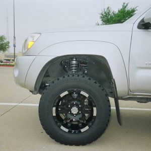 265/70 17 BFG AT with Moto Metal 951s