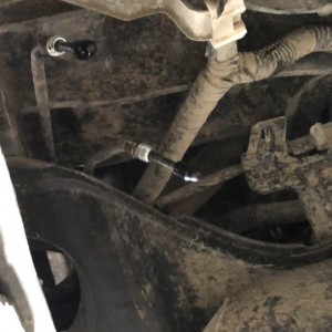 Extended-brake-line-rubber-caps