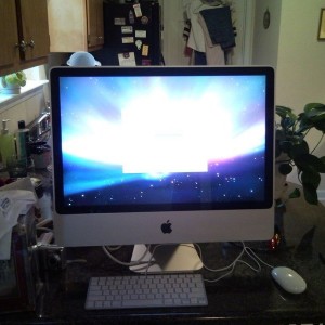 My newest toy. 24" imac!!!! awesome
