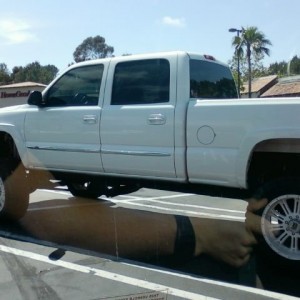 Nothing like a good old fashioned chevy mall cruiser with white rims...... 