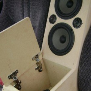 center console/speaker box