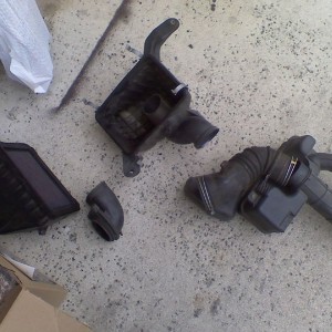 2002 tacoma stock air intake 2.7L 170k with k & N drop in. $25+buyer pa