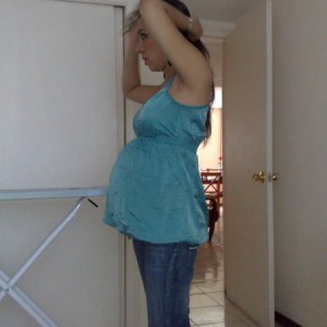 wife 33 weeks pregnant