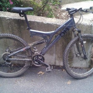 my mountain bike. 07 diamondback coil EX