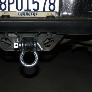 Smittybilt shackle. Just in case. Thanks Cliff.