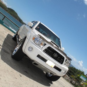 3/4 Side view 08 Tacoma with 24" Inch Rims