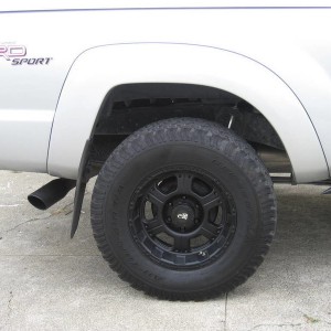Black banks exhaust