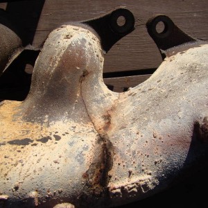 Manifold Crack