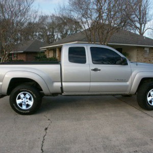 06Tacoma_003_copy