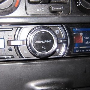 Alpine X305