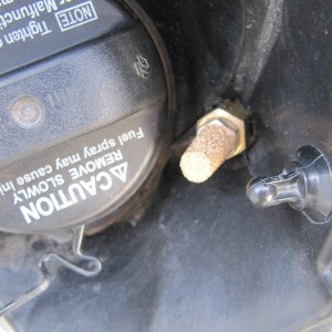 Rear Diff Breather Mod=2010