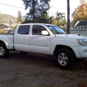 White Double Cab 4x4