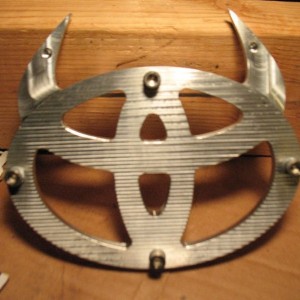 devil horns