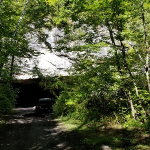 Dorset Caves, VT