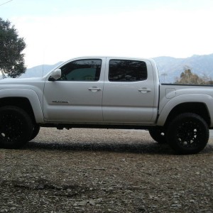 pro comp 7005 wheels installed