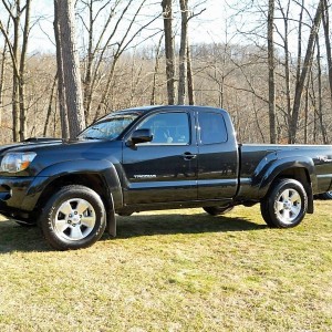 '10 Black Sand Pearl Tacoma