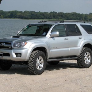 The 4runner on 285's