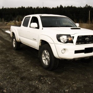 white double cab long bed