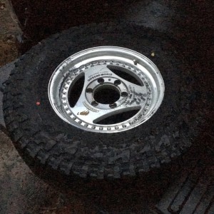 Lodio Drive 16x7J +10 Single With Tire