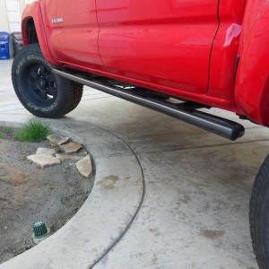 06 lifted tacoma sliders