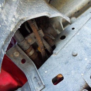 06 lifted tacoma diff breather mod