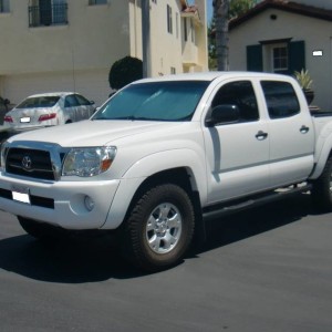 2008 PreRunner white