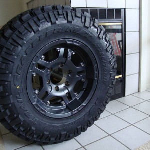 16" ATX/Trail Grappler 285/70/16