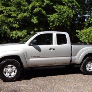 2010 Tacoma with 265-75-16 Dura Tracs two